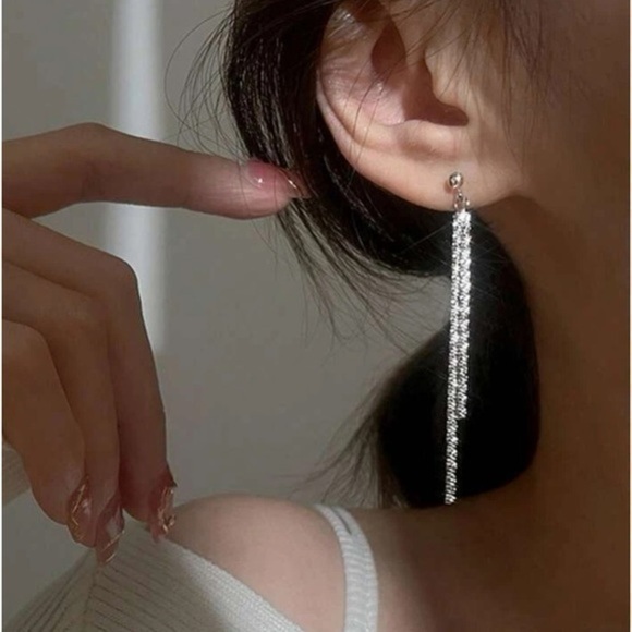 Jewelry - Rhinestone Tassel Drop Earrings